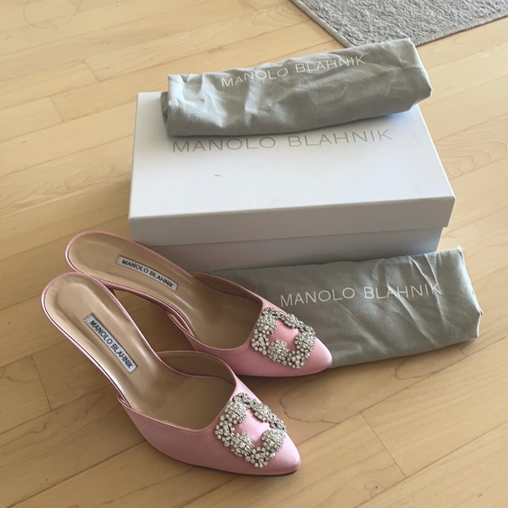 Manolo Blahnik pink hangisi crystal satin mules
